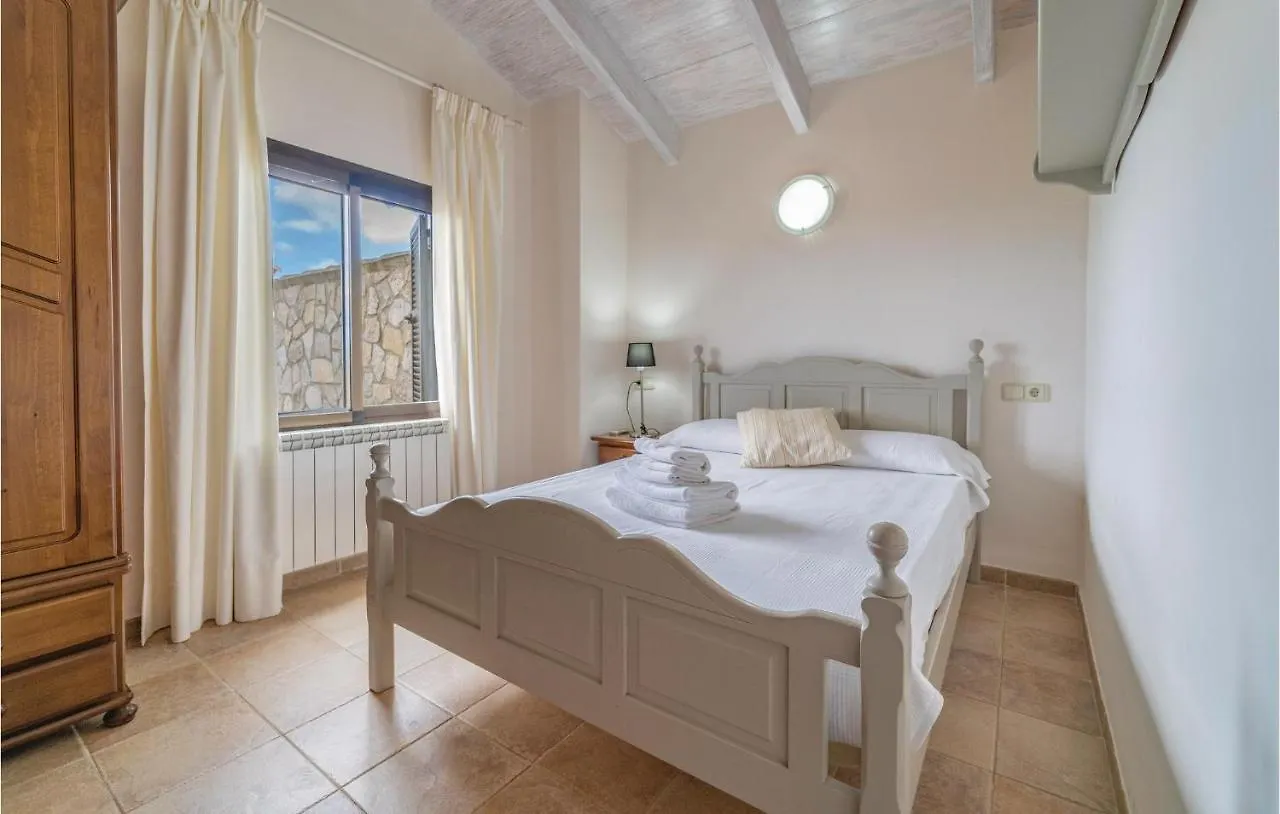 בית נופש San Lorenzo  4 Bedroom Lovely Home In Muro ספרד